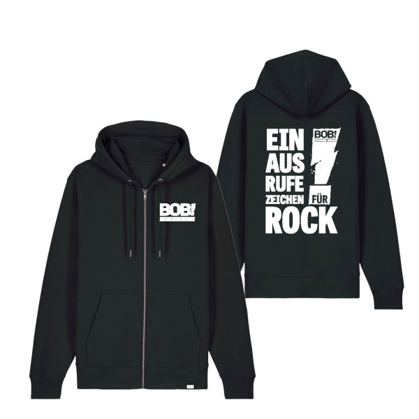 Das Bild zeigt einen schwarzen Zip-Hoodie mit Kapuze. Vorne links ist das weiße Logo „BOB! Radio“ zu sehen. Auf dem Rücken steht groß in Weiß: „EIN AUS RUFE ZEICHEN FÜR ROCK“ mit einem stilisierten Ausrufezeichen und BOB!-Logo.
